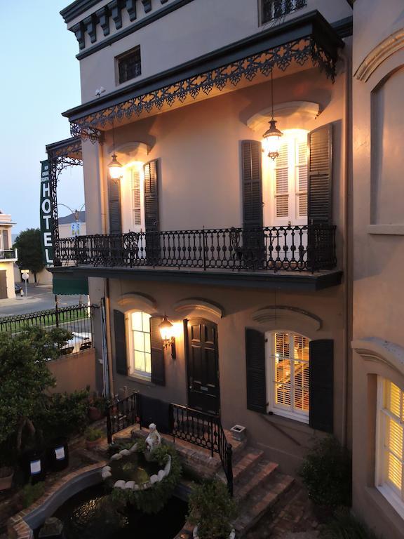 French Quarter Courtyard Hotel And Suites New Orleans Buitenkant foto